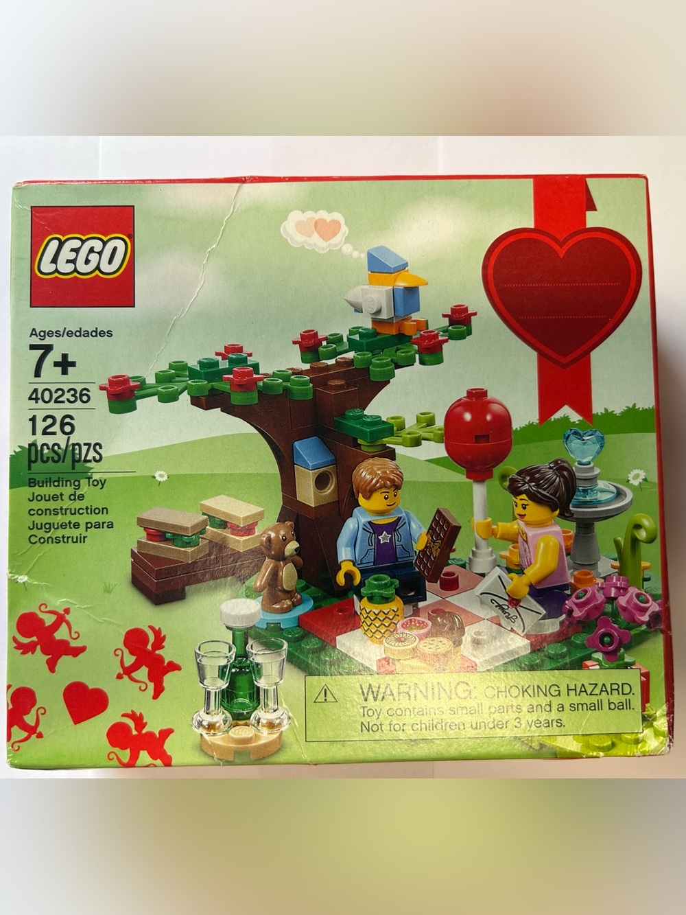 This is a sealed LEGO Seasonal Romantic Valentine Picnic set, numbered 40236
